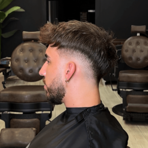 Masterclass - Degradado en Cabello Fino – 70% Tijera, 30% Máquina