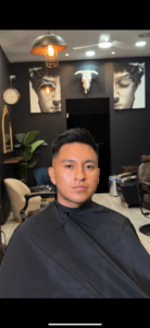 Masterclass – Degradado Medio en Cabello Tenso